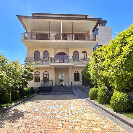 Bien Hotel Yerevan Ngoại thất bức ảnh
