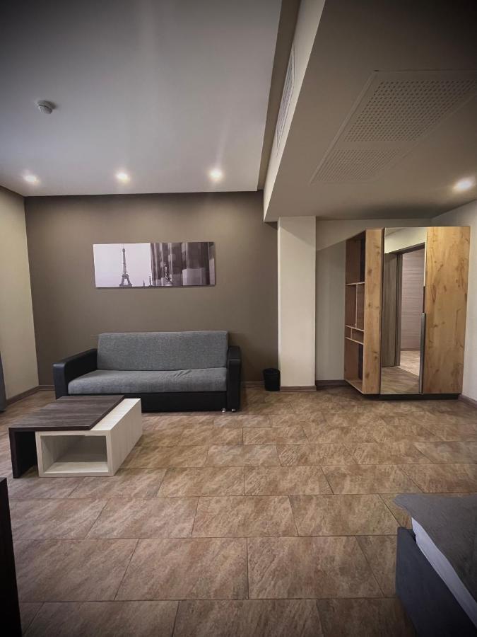 Bien Hotel Yerevan Ngoại thất bức ảnh
