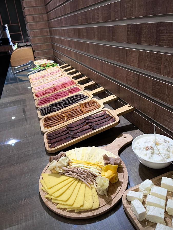 Bien Hotel Yerevan Ngoại thất bức ảnh