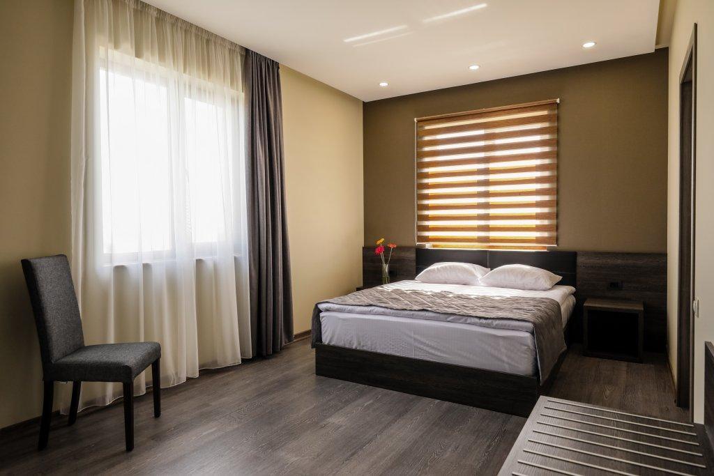 Bien Hotel Yerevan Ngoại thất bức ảnh