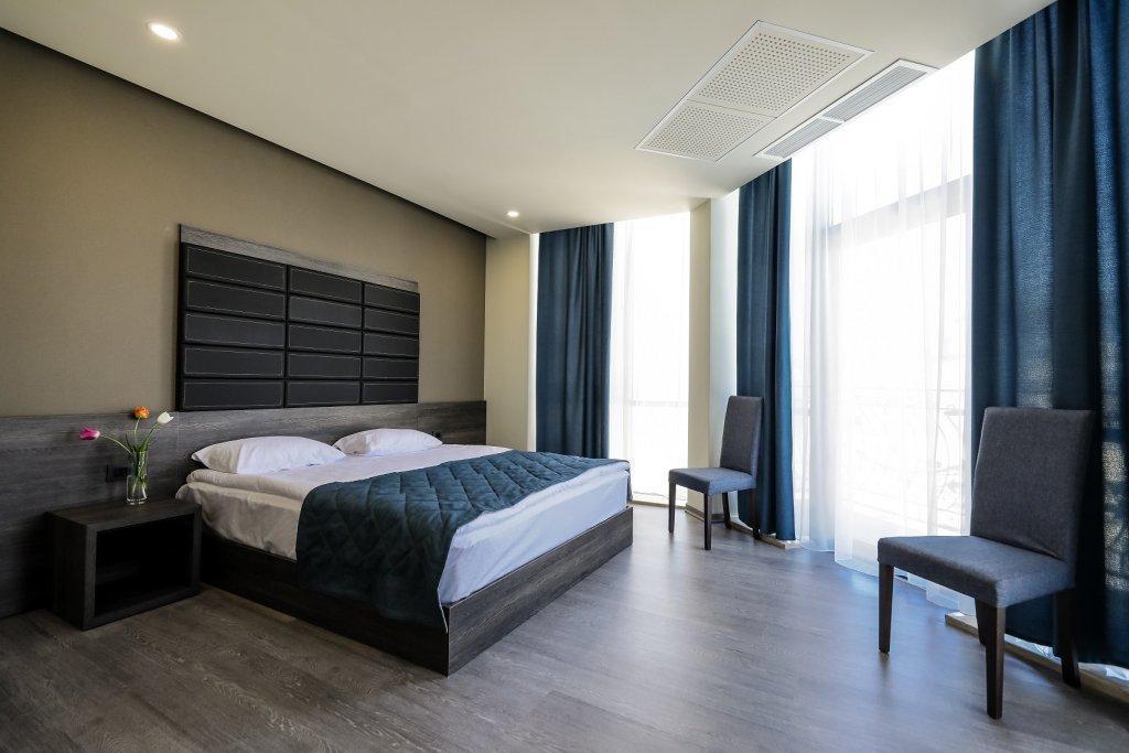 Bien Hotel Yerevan Ngoại thất bức ảnh