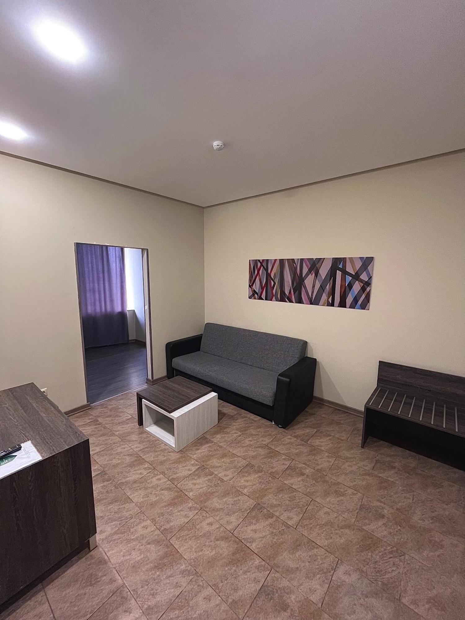 Bien Hotel Yerevan Ngoại thất bức ảnh
