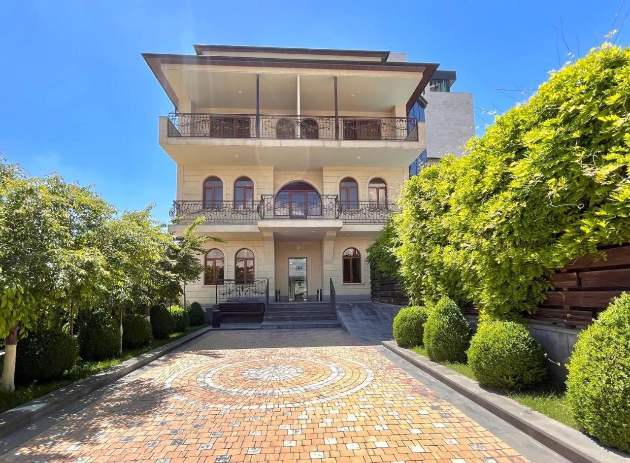 Bien Hotel Yerevan Ngoại thất bức ảnh