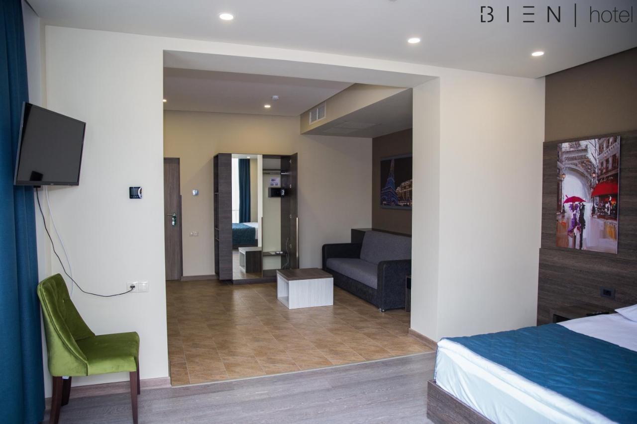 Bien Hotel Yerevan Ngoại thất bức ảnh