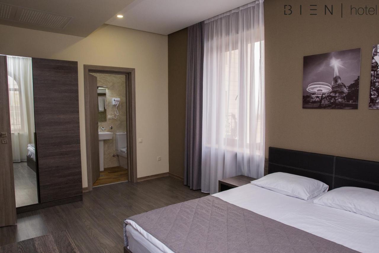 Bien Hotel Yerevan Ngoại thất bức ảnh